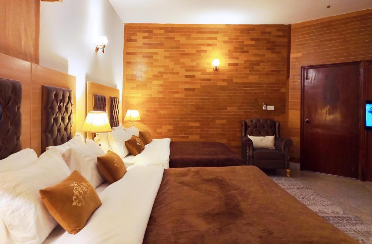 イスラマバード Grand Peace House II Bed & Breakfast エクステリア 写真