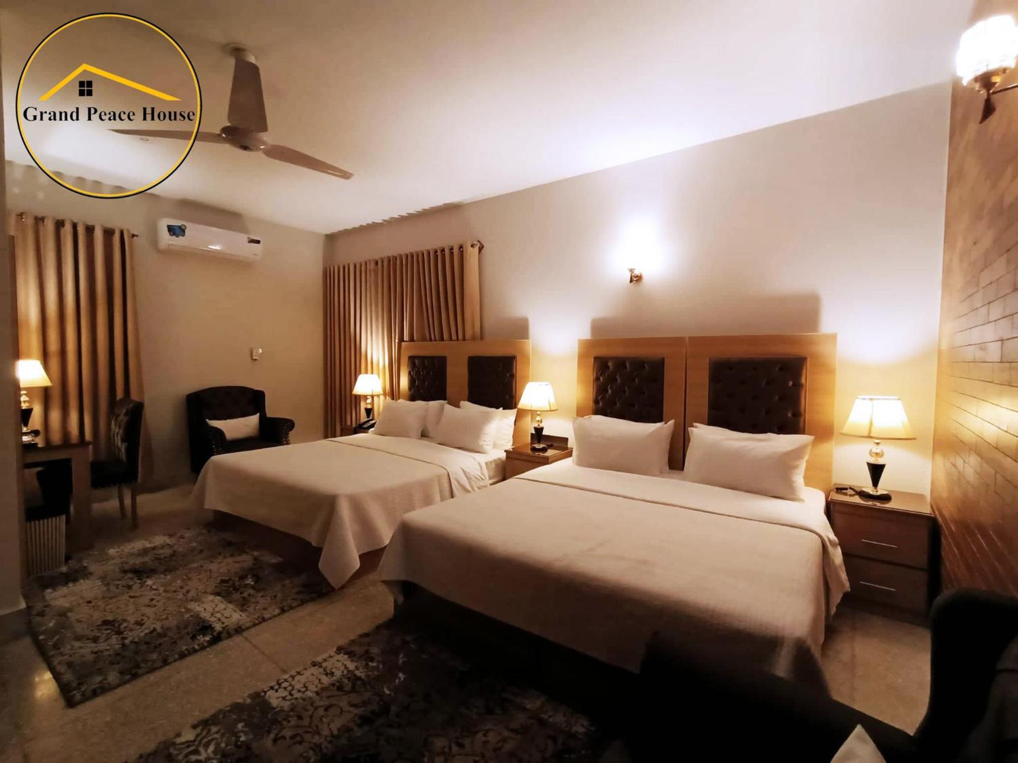 イスラマバード Grand Peace House II Bed & Breakfast エクステリア 写真