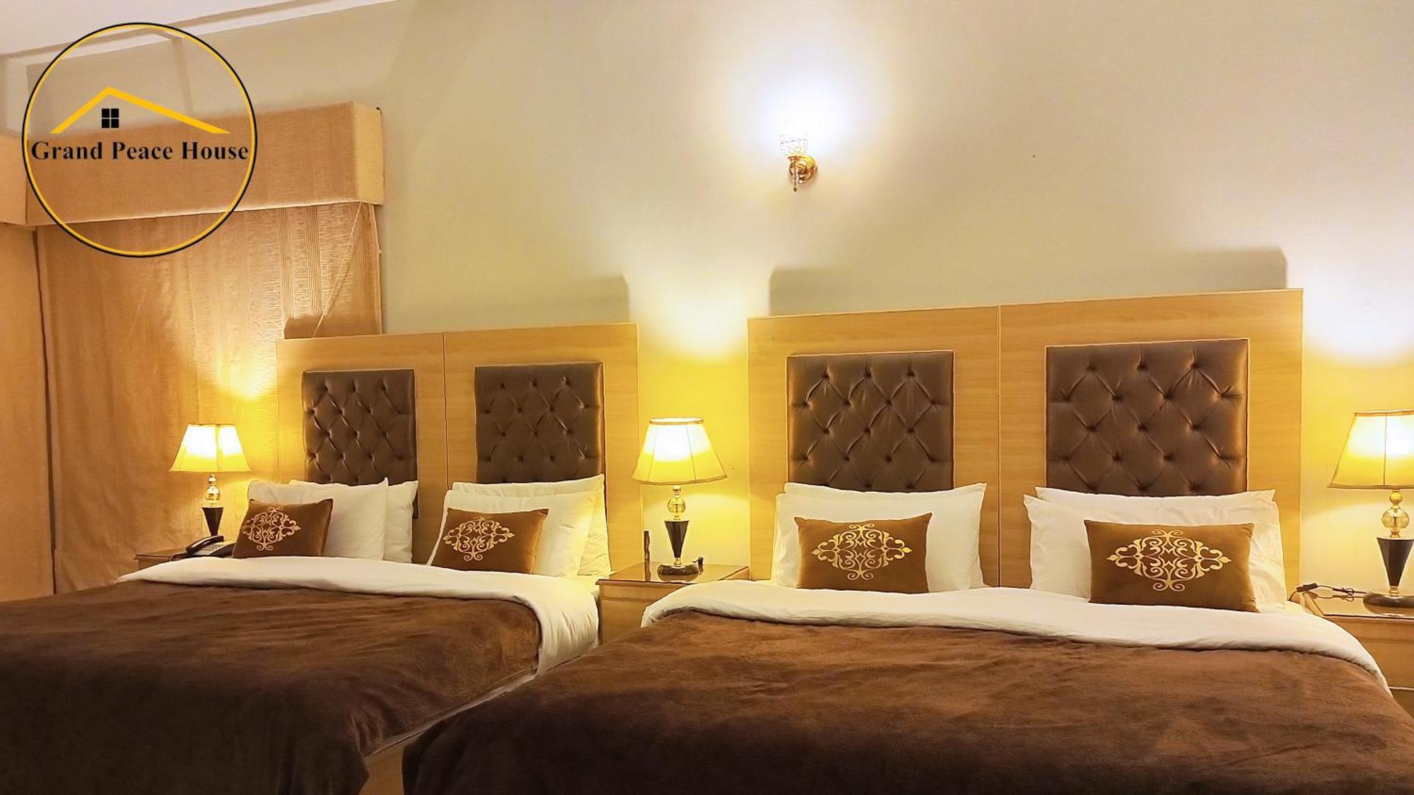 イスラマバード Grand Peace House II Bed & Breakfast エクステリア 写真