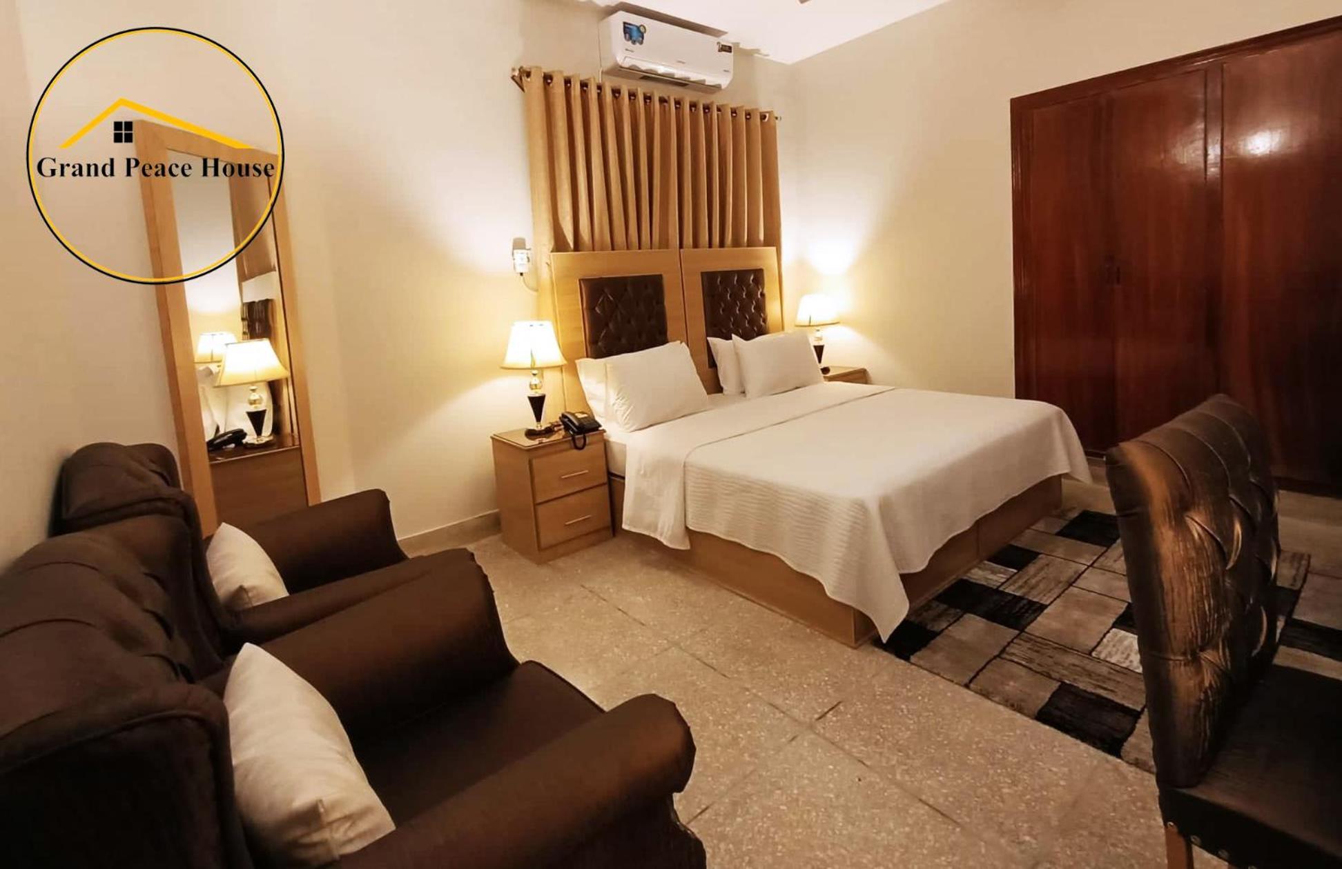 イスラマバード Grand Peace House II Bed & Breakfast エクステリア 写真