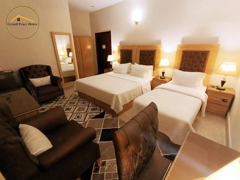 イスラマバード Grand Peace House II Bed & Breakfast エクステリア 写真