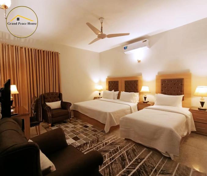 イスラマバード Grand Peace House II Bed & Breakfast エクステリア 写真