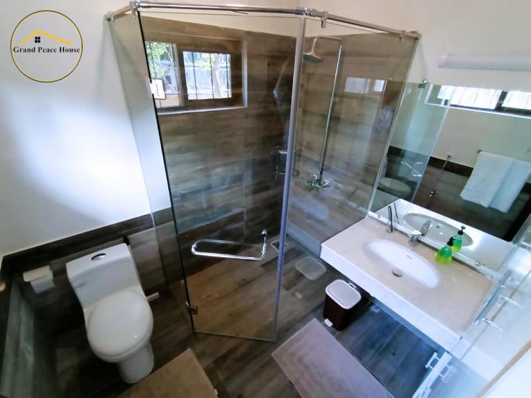 イスラマバード Grand Peace House II Bed & Breakfast エクステリア 写真