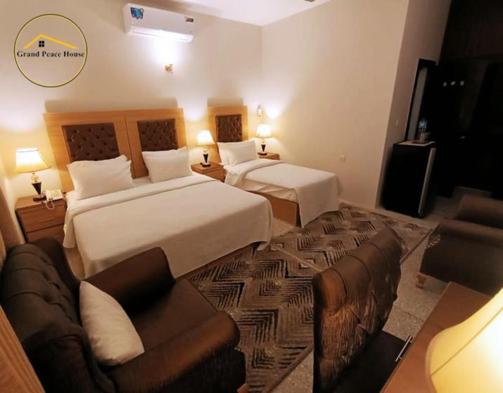 イスラマバード Grand Peace House II Bed & Breakfast エクステリア 写真