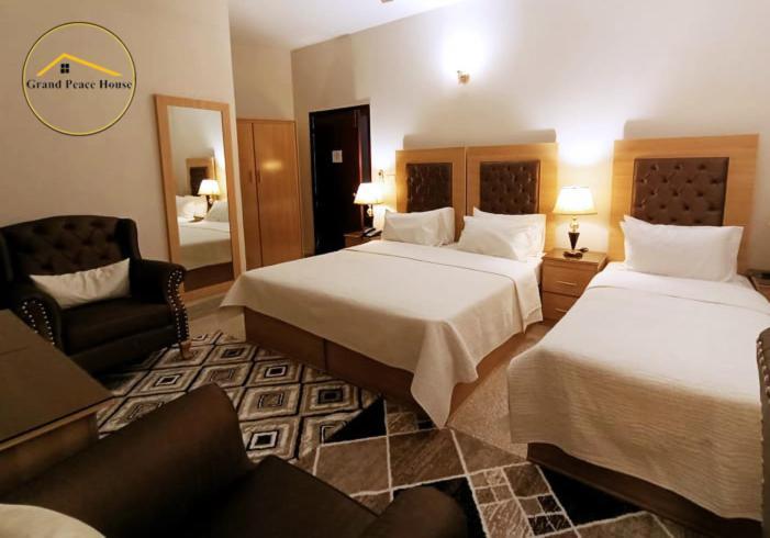 イスラマバード Grand Peace House II Bed & Breakfast エクステリア 写真