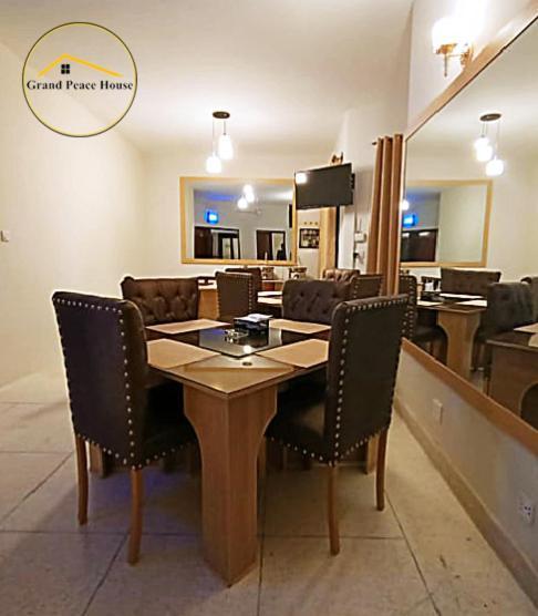 イスラマバード Grand Peace House II Bed & Breakfast エクステリア 写真